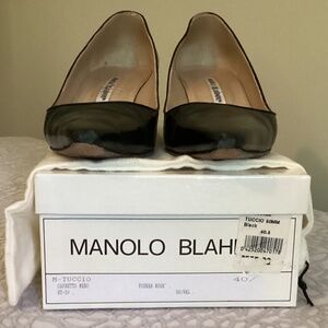 Manolo  Blahnik  black leather heels